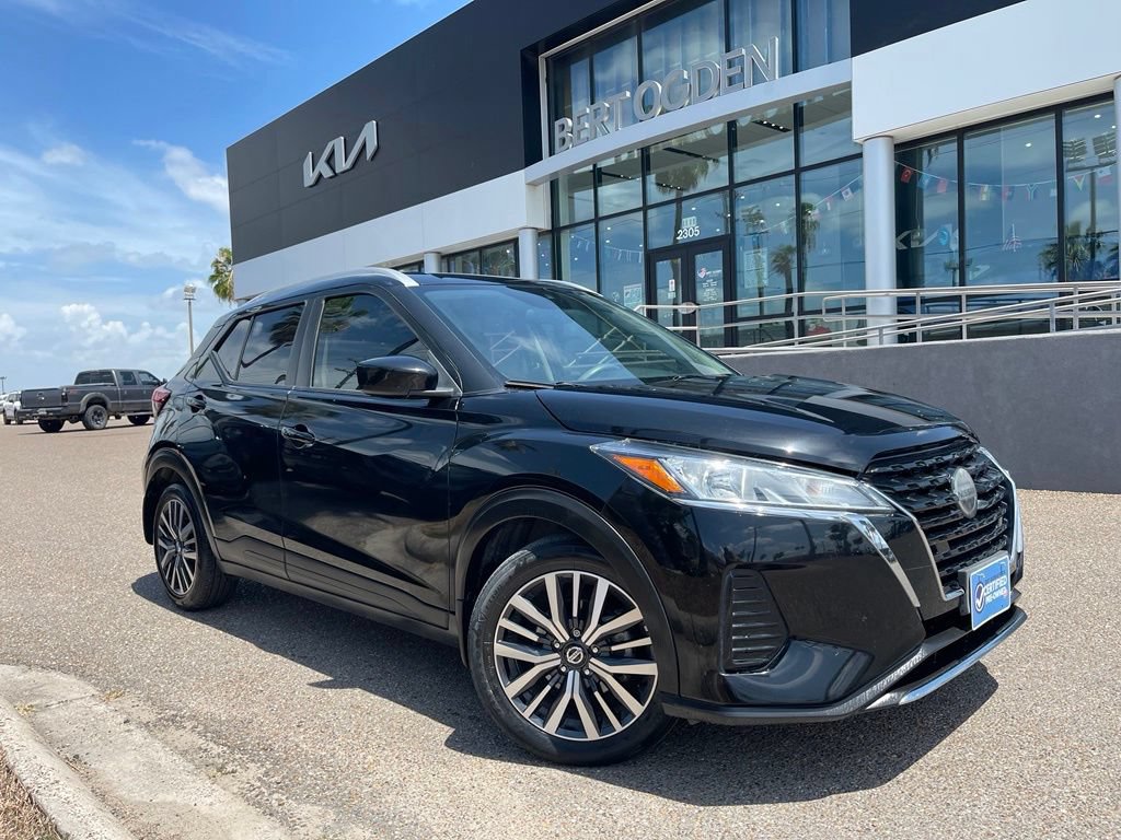 Used 2021 Nissan Kicks SV