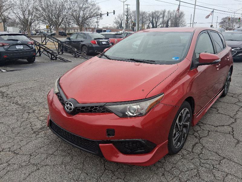 Used 2016 Scion iM image 4