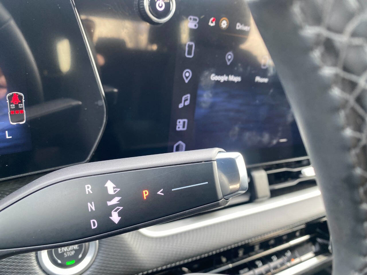 Used 2025 Chevrolet Equinox LT w/ Safety and Technology Package image 18