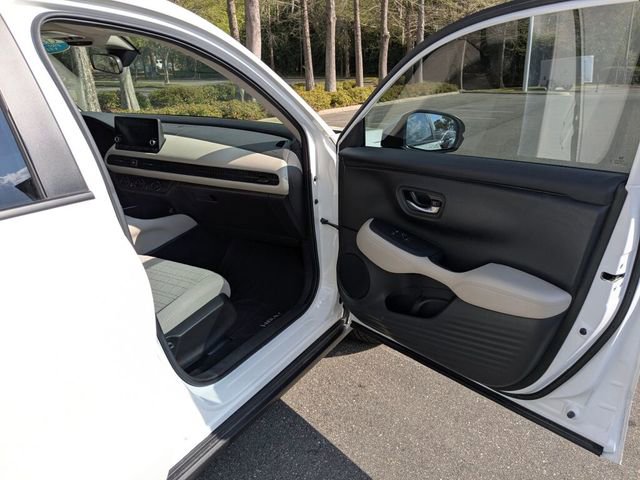 Certified 2024 Honda HR-V LX image 39