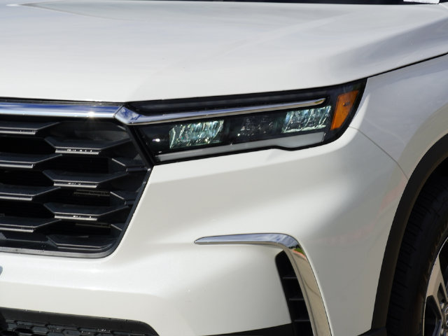 Used 2023 Honda Pilot EX-L image 11