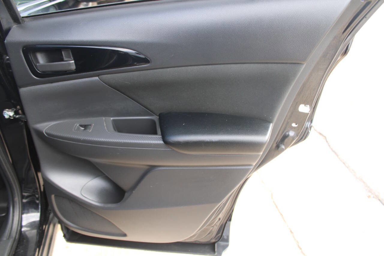 Used 2019 Mitsubishi Eclipse Cross ES image 9