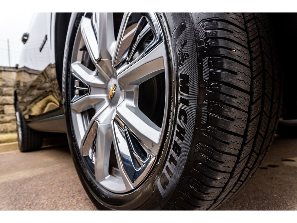 Used 2022 Chevrolet Tahoe High Country w/ Premium Package image 9