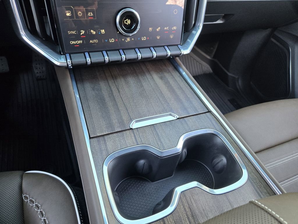 Used 2026 GMC Acadia Denali Ultimate w/ LPO, Floor Liner Package image 17