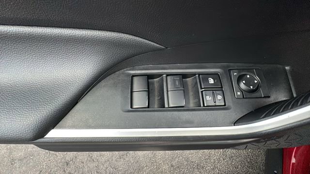 Used 2024 Toyota RAV4 LE image 10