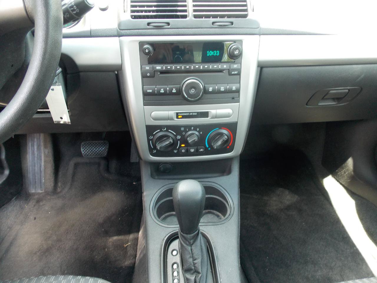 Used 2009 Chevrolet Cobalt LT w/ Preferred Equipment Group FWD image 8