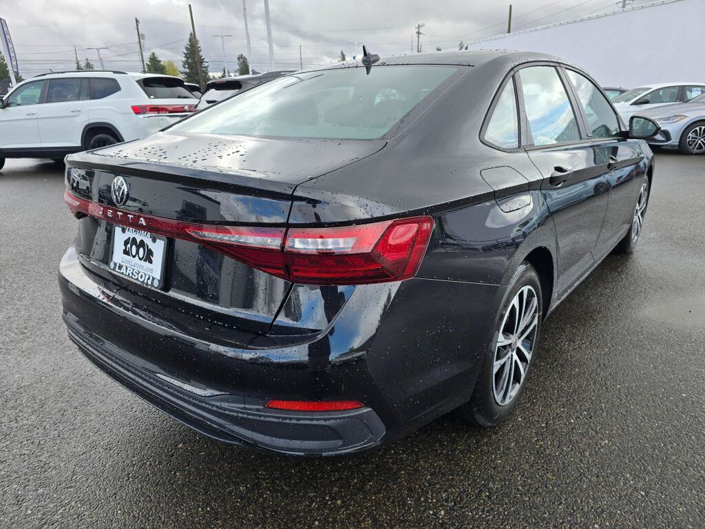 New 2026 Volkswagen Jetta Sport FWD image 3