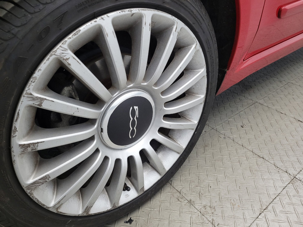 Used 2017 FIAT 500 Lounge image 31