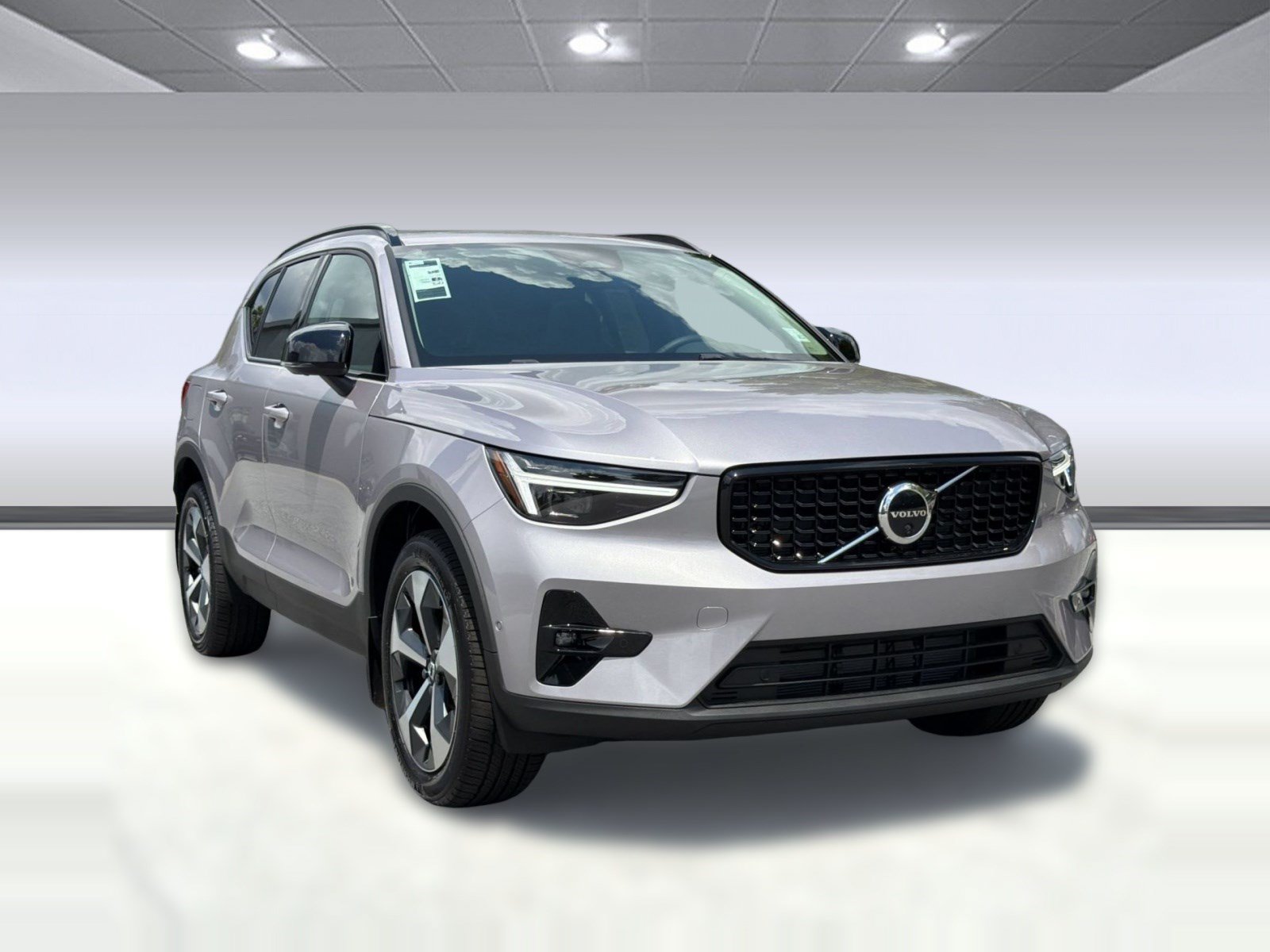 New 2026 Volvo XC40 B5 Plus w/ Climate Package AWD/4WD image 7
