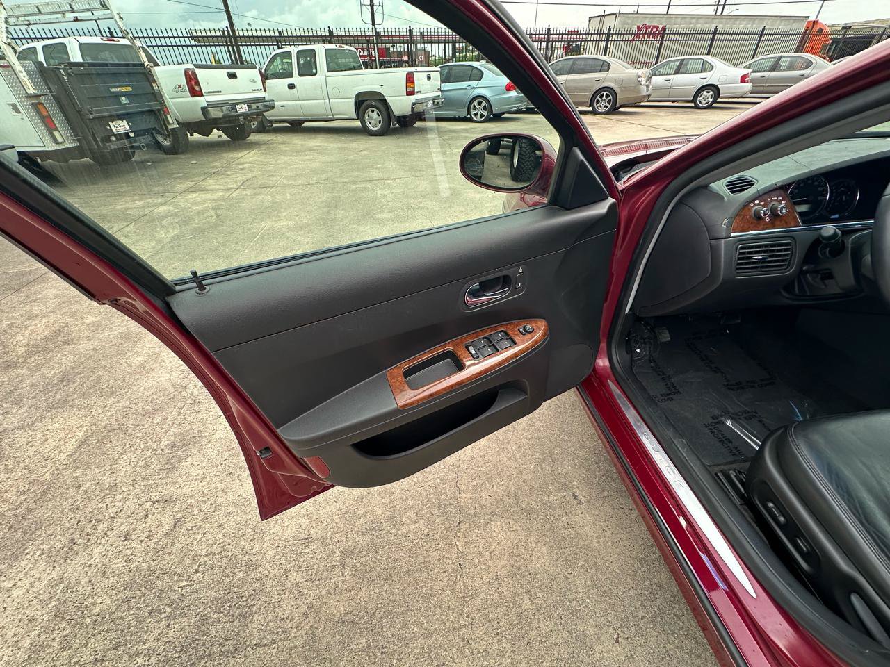 Used 2005 Buick LaCrosse CXS w/ Chrome Appearance Package FWD image 40