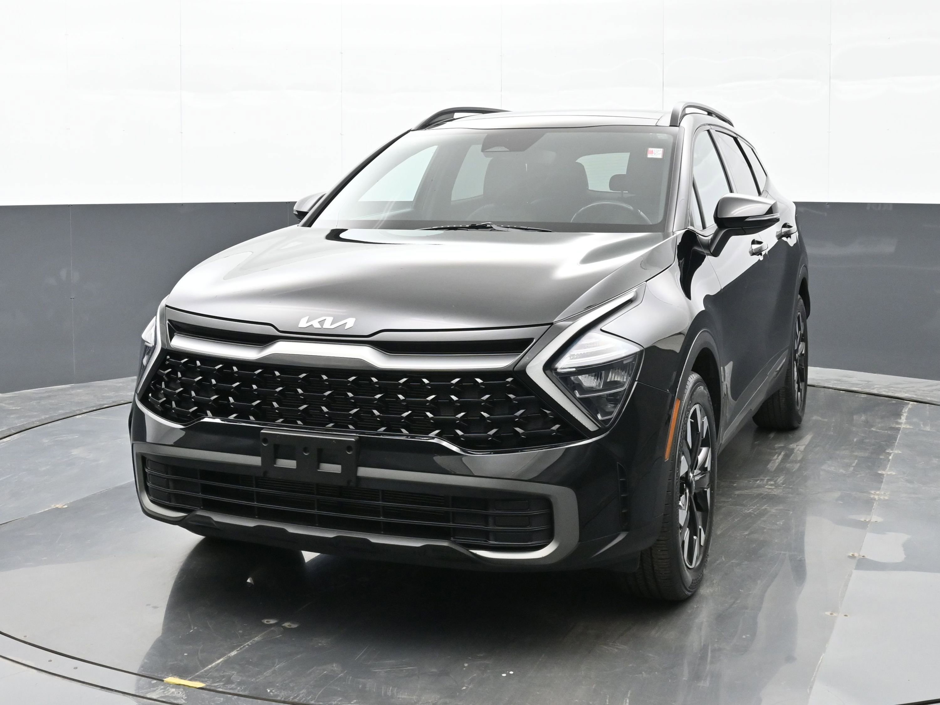 Used 2023 Kia Sportage X-Line w/ X-Line Premium Package image 4