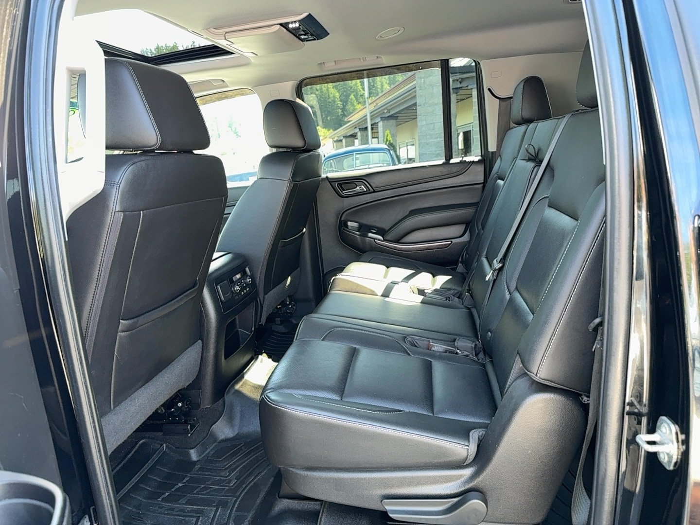 Used 2018 GMC Yukon XL SLT AWD/4WD image 22