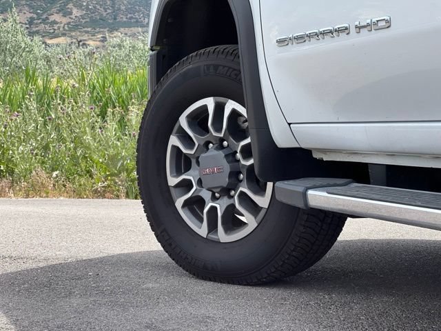 Used 2024 GMC Sierra 3500 SLT w/ SLT Convenience Package AWD/4WD image 9