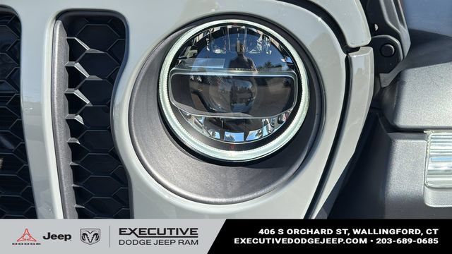Used 2022 Jeep Gladiator Mojave w/ LED Lighting Group AWD/4WD image 7