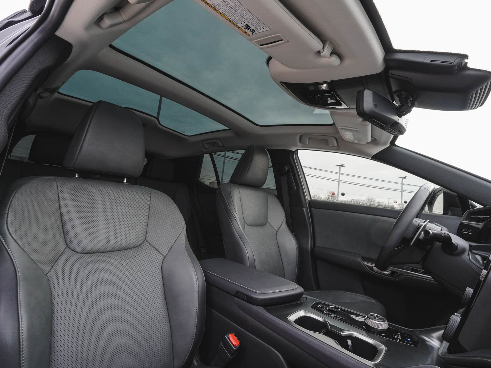 Used 2023 Lexus RZ 450e Premium w/ Technology Package image 41