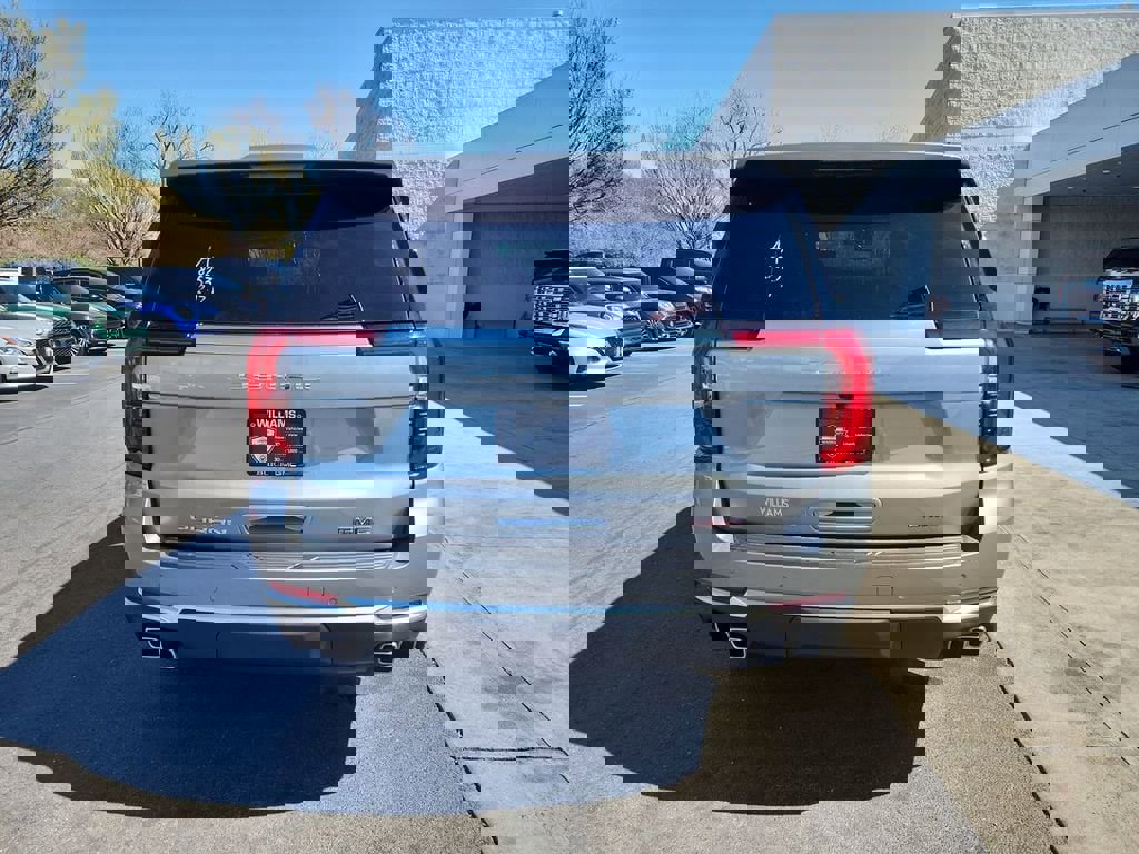 Certified 2025 GMC Yukon Denali image 7