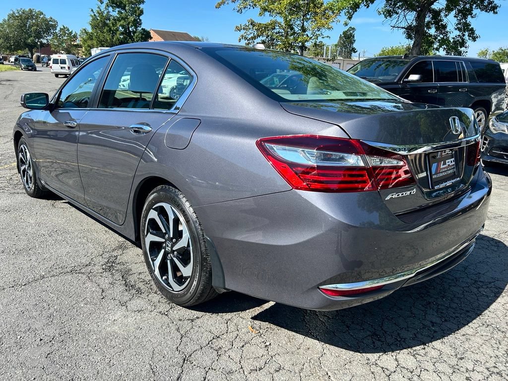 Used 2017 Honda Accord EX-L image 3