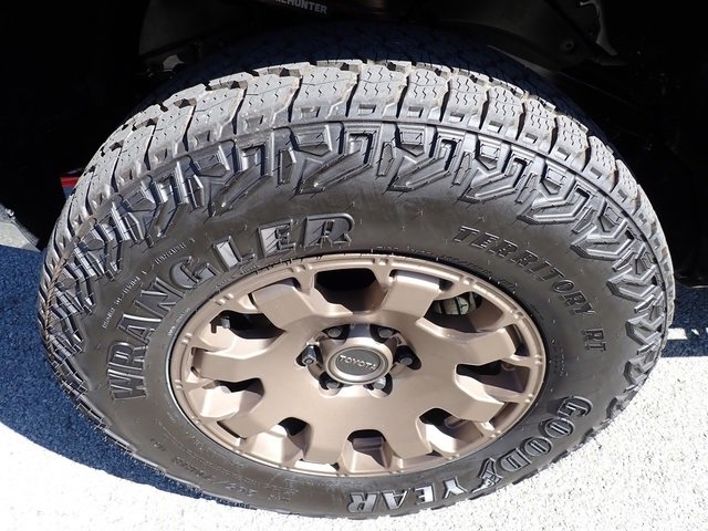 Certified 2025 Toyota Tacoma Trailhunter w/ Tow Tech Package image 13