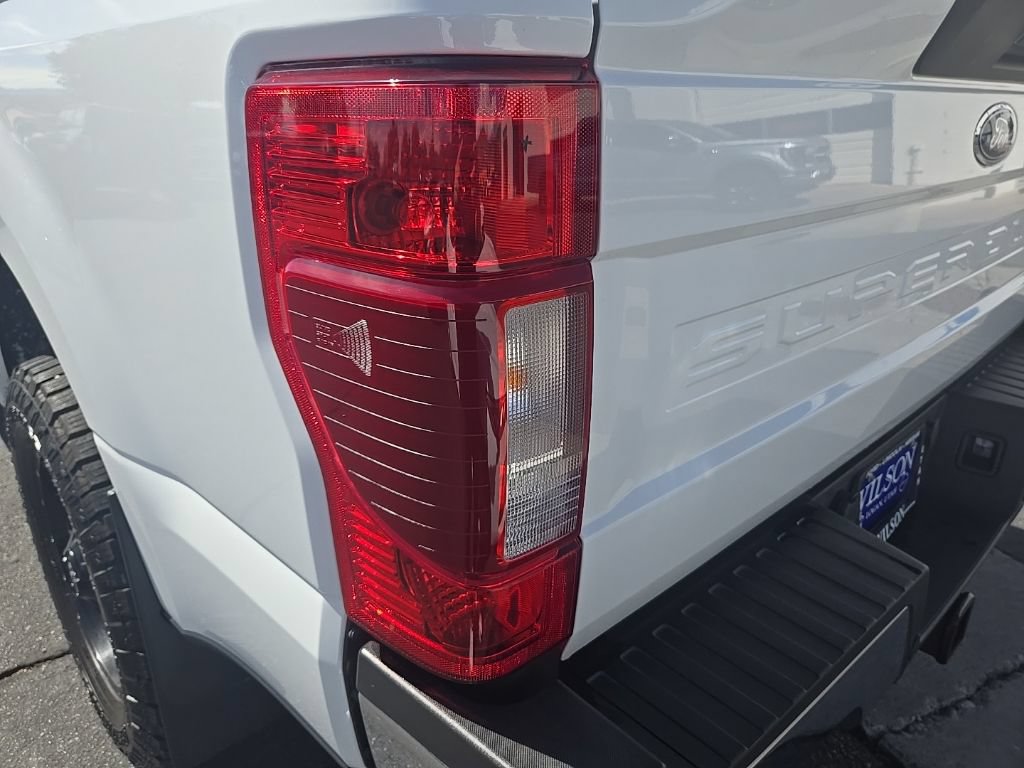 Used 2020 Ford F350 XLT w/ XLT Premium Package AWD/4WD image 34