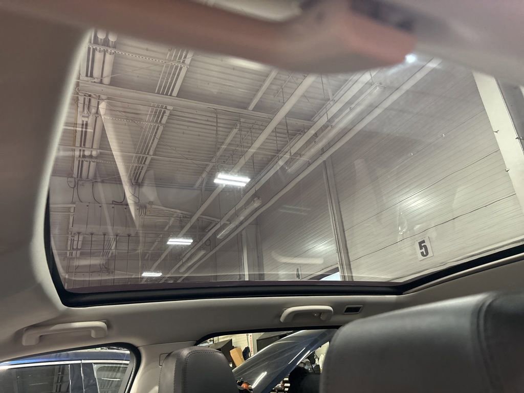 Used 2020 Land Rover Discovery Sport S image 19