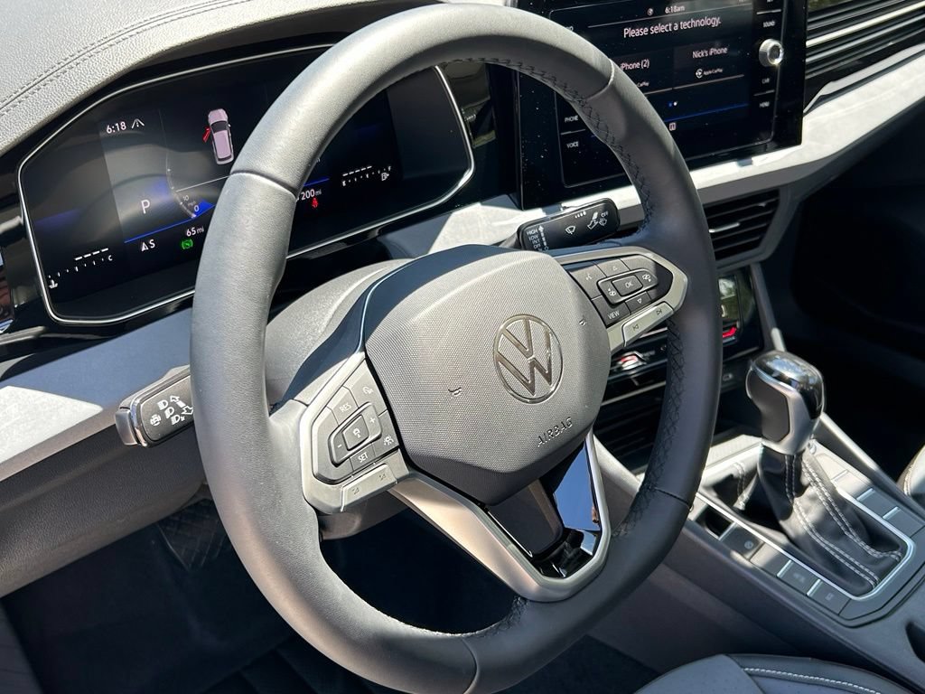 New 2026 Volkswagen Jetta SE FWD image 21