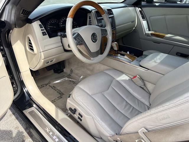 Used 2006 Cadillac XLR image 9