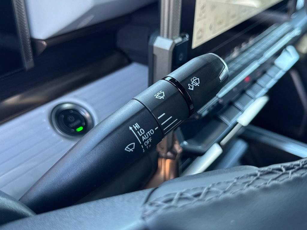 Used 2025 GMC Hummer EV 3X AWD/4WD image 17