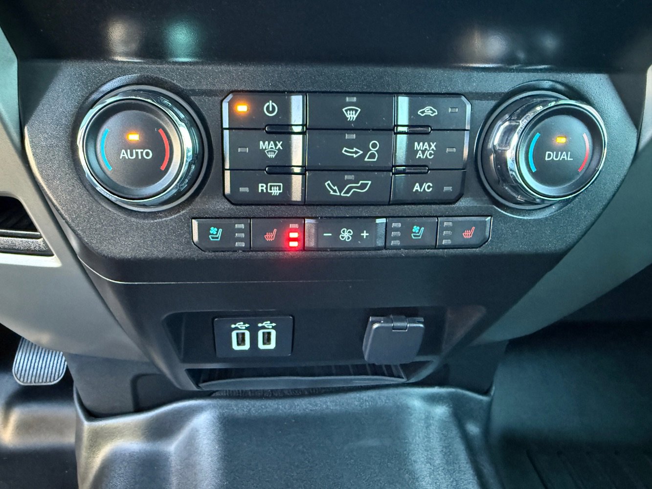 Used 2020 Ford F150 Lariat AWD/4WD image 16