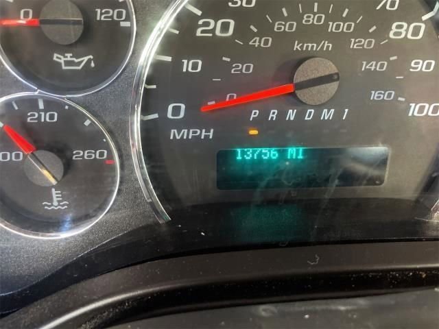 Used 2024 GMC Savana 2500 w/ Driver Convenience Package image 6