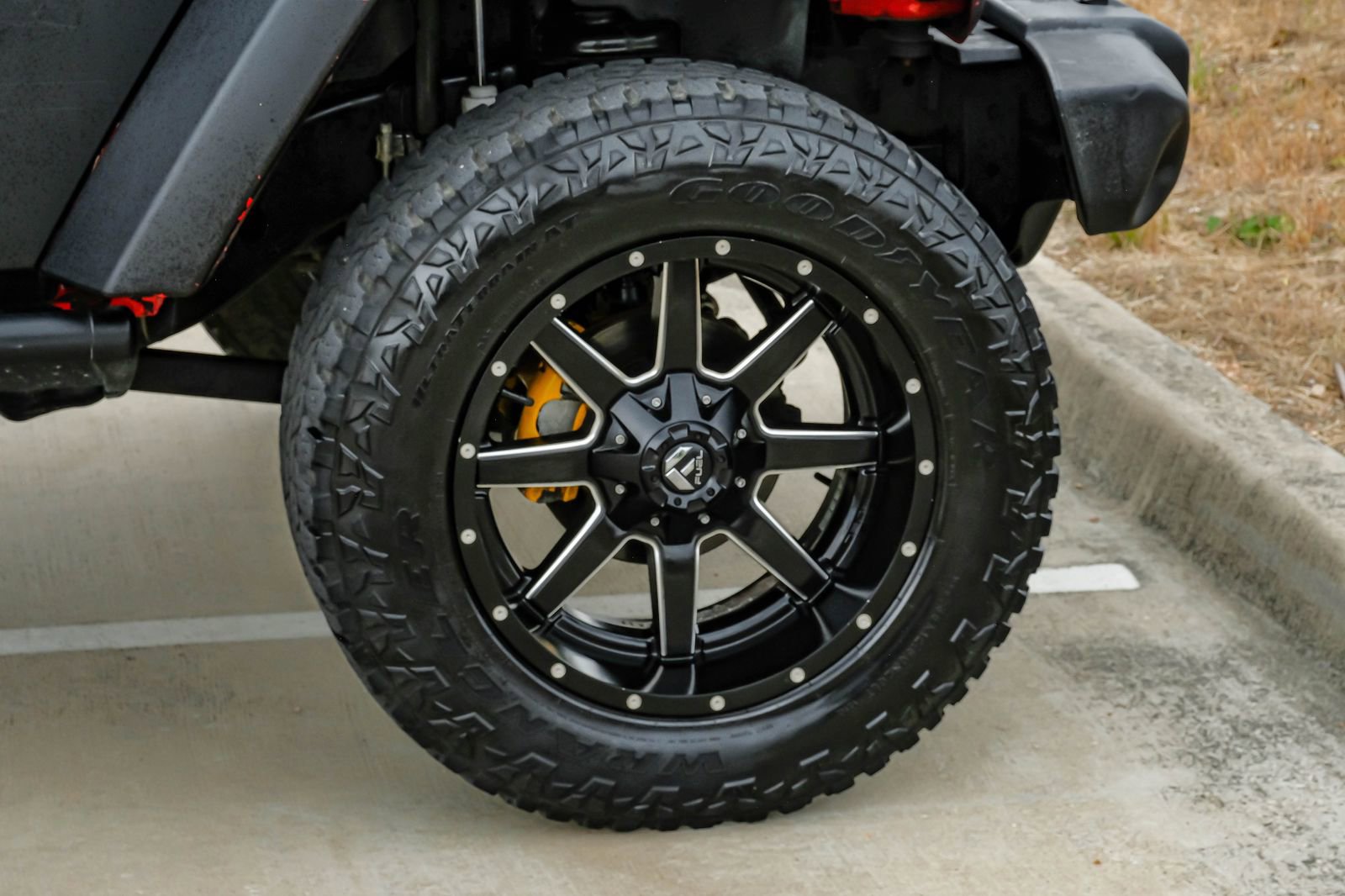 Used 2015 Jeep Wrangler Unlimited Sahara w/ Max Tow Package AWD/4WD image 54