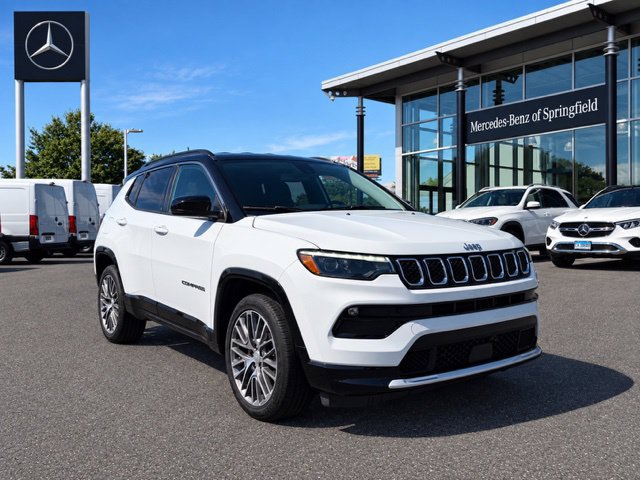 Used 2023 Jeep Compass Limited AWD/4WD image 1