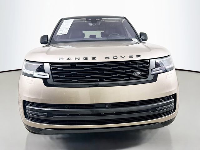 Used 2023 Land Rover Range Rover Autobiography image 2