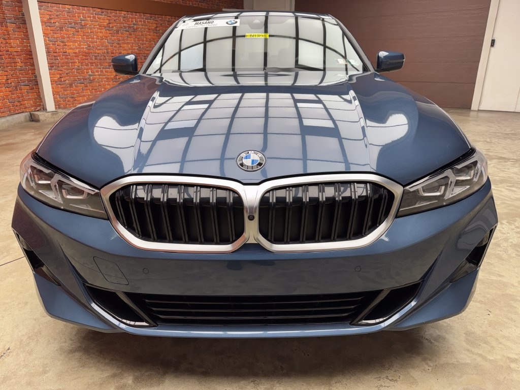 Certified 2025 BMW 330i xDrive Sedan AWD/4WD image 9