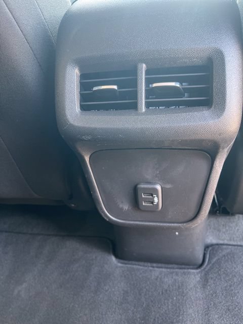 Used 2024 Chevrolet Equinox LT FWD image 16