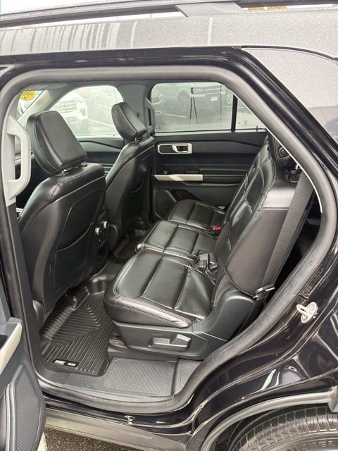 Used 2020 Ford Explorer XLT w/ Equipment Group 202A image 20