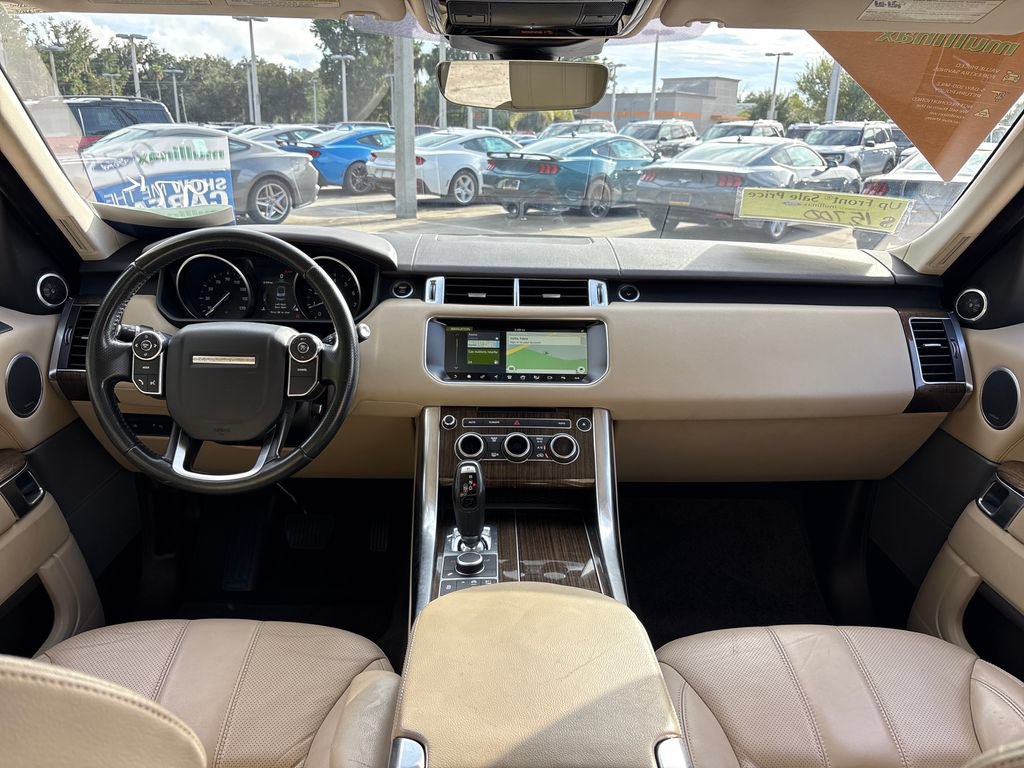 Used 2017 Land Rover Range Rover Sport SE AWD/4WD image 8