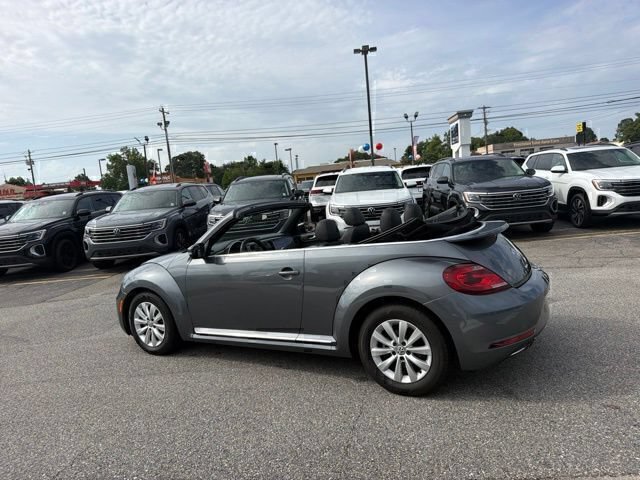 Used 2018 Volkswagen Beetle 2.0T S FWD image 12