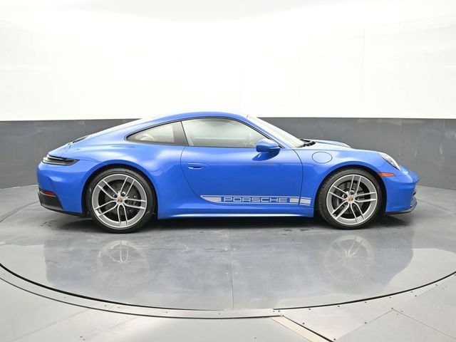 Used 2025 Porsche 911 Carrera RWD image 20