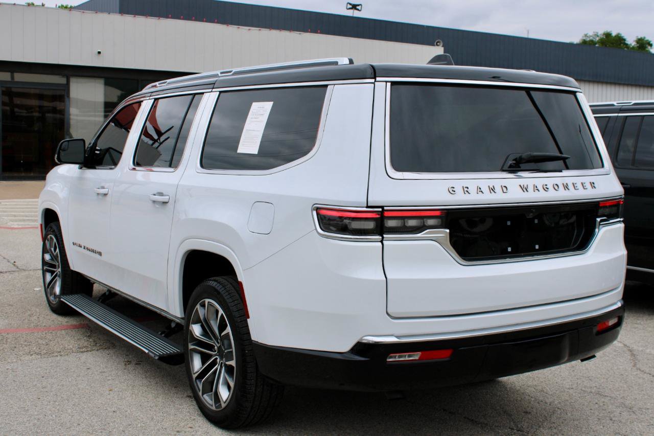 Used 2025 Jeep Grand Wagoneer L Series III AWD/4WD image 4