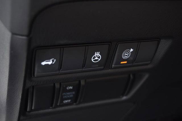 Certified 2024 Nissan Armada SL w/ Captain's Chairs Package image 11