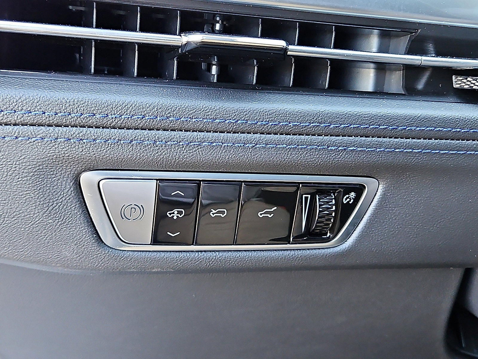 New 2026 Cadillac Escalade IQL Sport 1 image 13