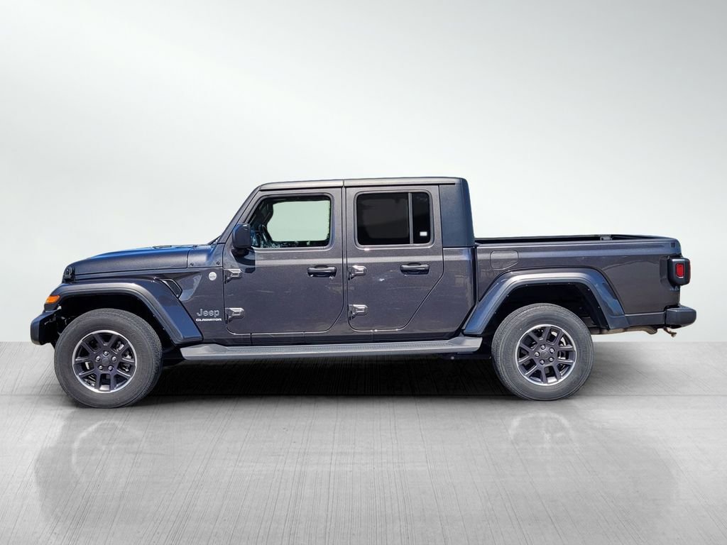 Used 2022 Jeep Gladiator Overland w/ Trailer Tow Package AWD/4WD image 7