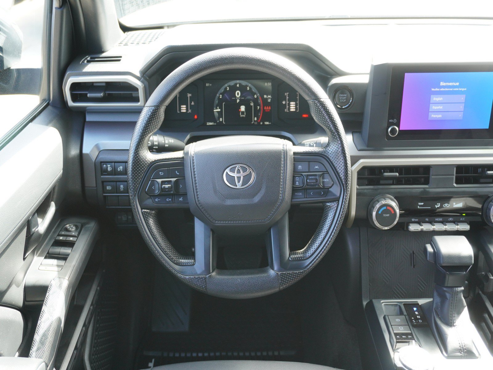 Used 2025 Toyota Tacoma SR5 AWD/4WD image 15