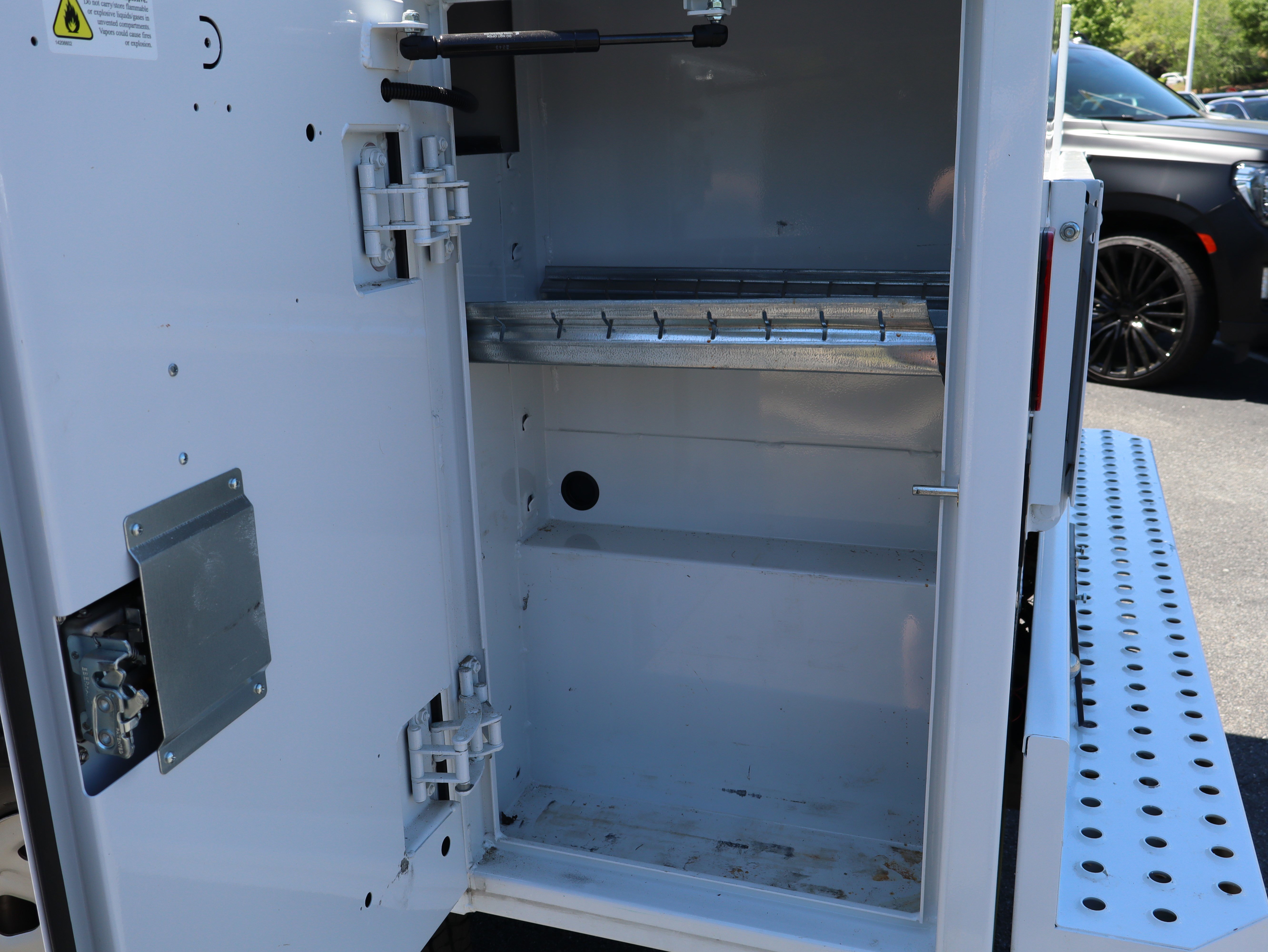 Used 2023 GMC Sierra 3500 Pro w/ Convenience Package image 41