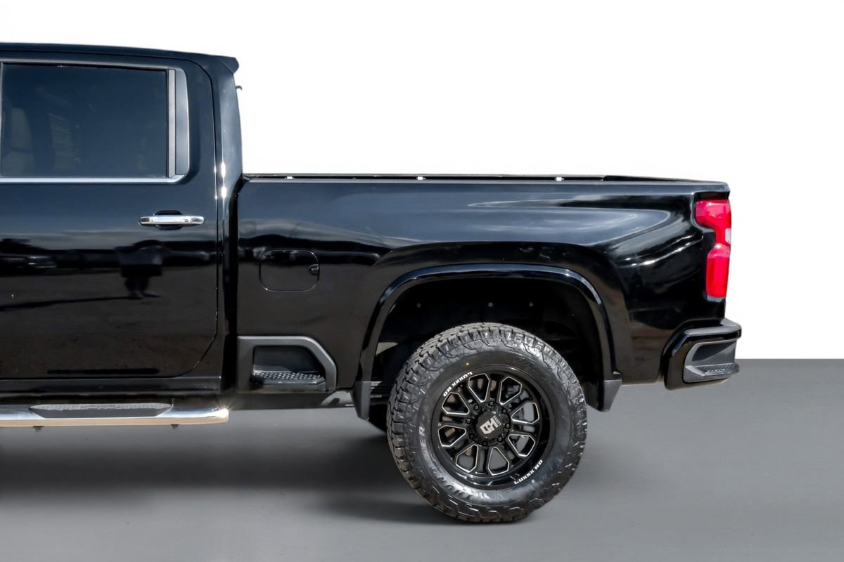 Used 2020 Chevrolet Silverado 2500 LTZ AWD/4WD image 12