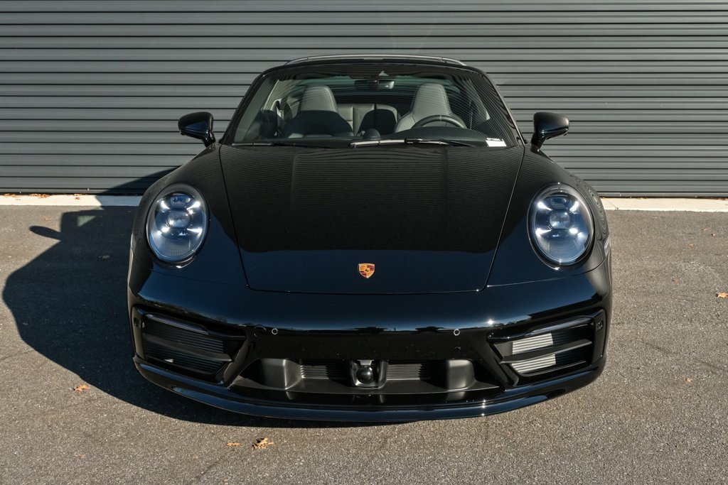 Certified 2024 Porsche 911 image 30