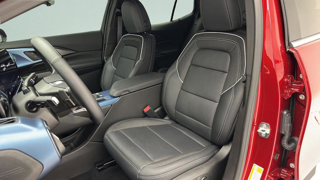Used 2026 Chevrolet Equinox EV LT w/ Active Safety Package 3 AWD/4WD image 12