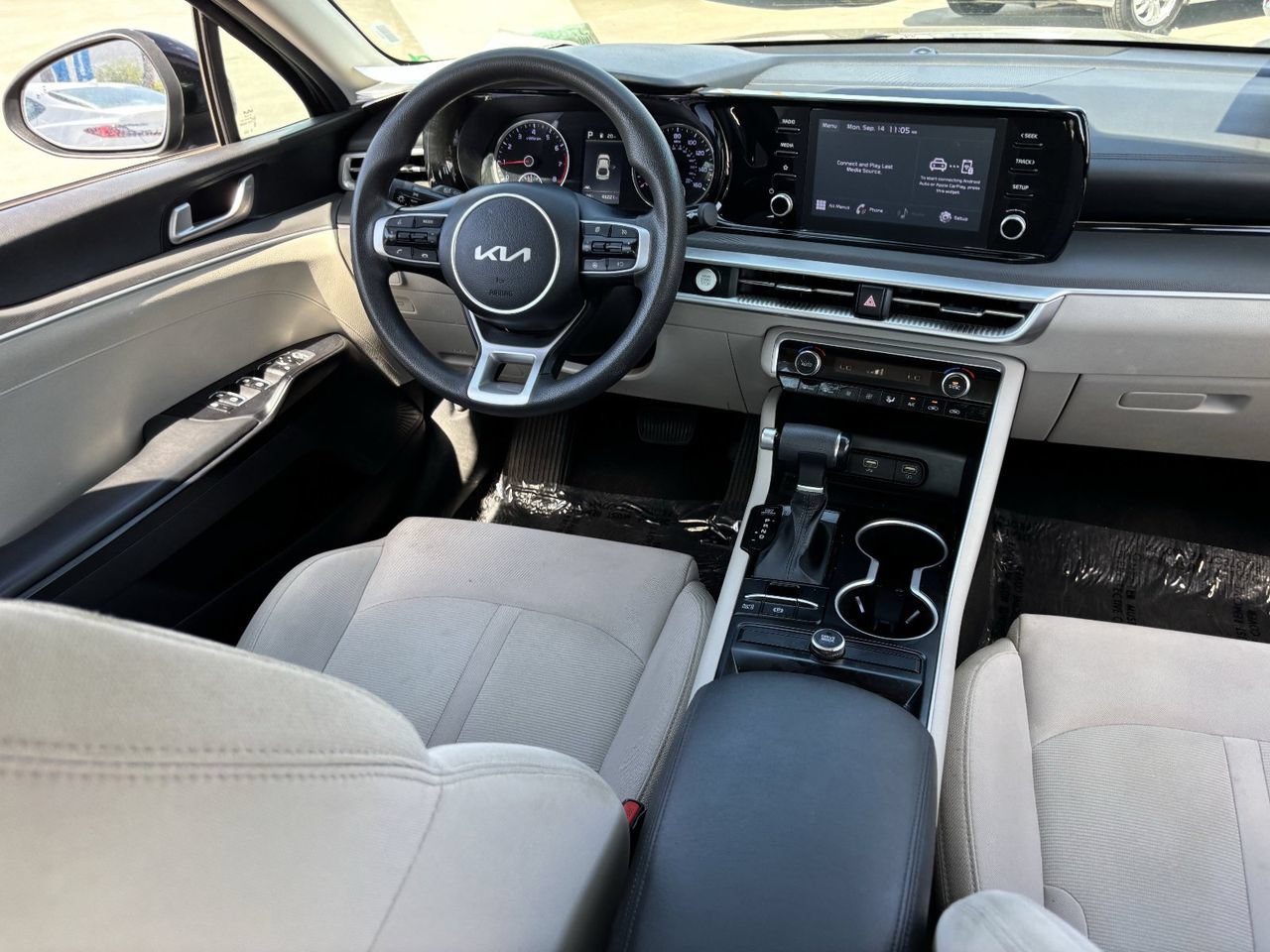 Used 2022 Kia K5 LXS FWD image 12