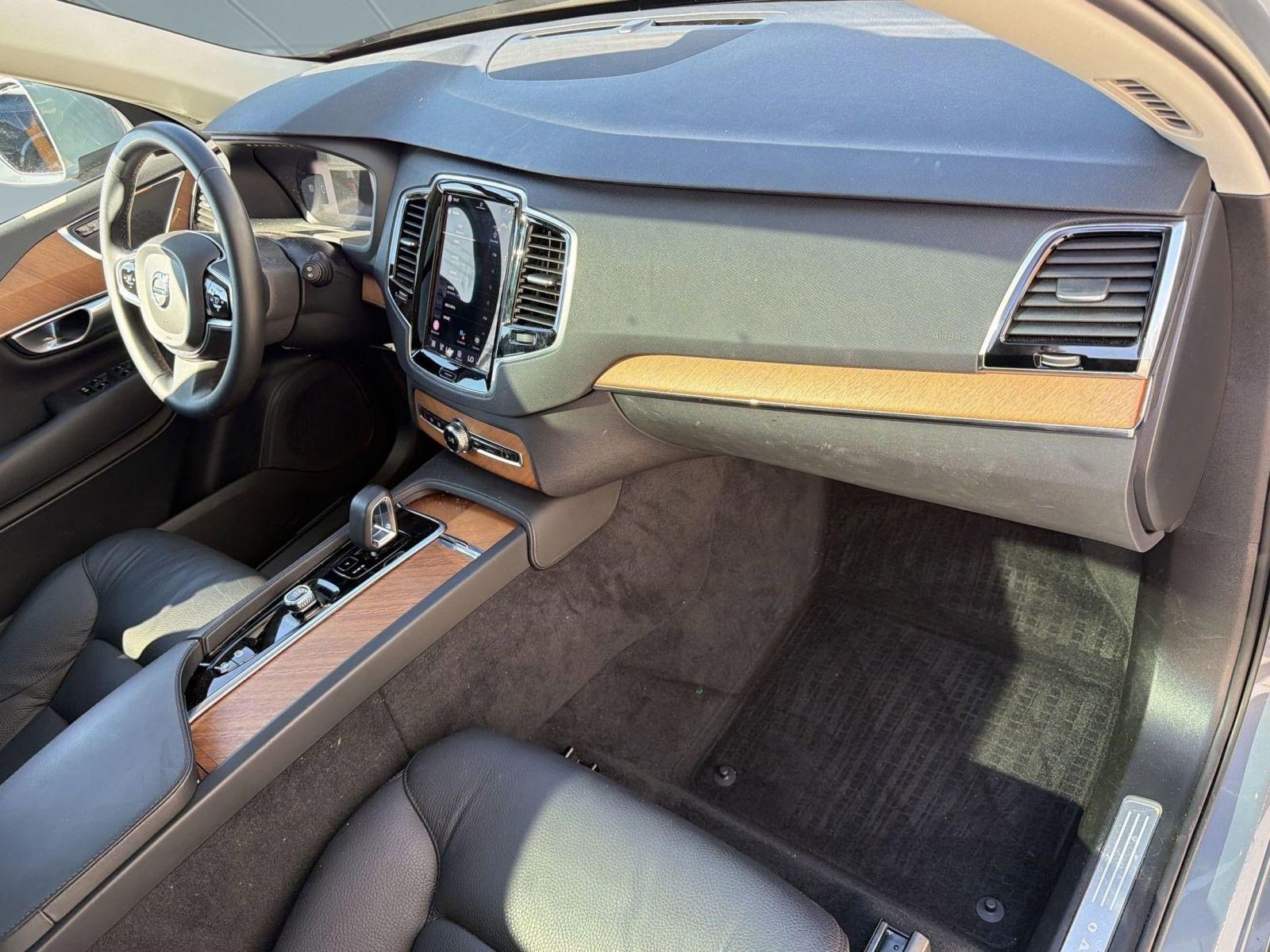 Used 2023 Volvo XC90 B6 Plus w/ Protection Package Premier AWD/4WD image 31