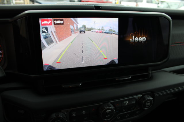 Used 2026 Jeep Gladiator Rubicon AWD/4WD image 25